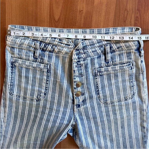 Pilcro highrise striped jeans - Picture 10 of 11